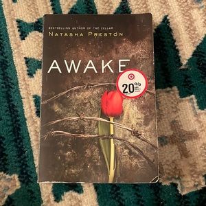 Natasha Preston Book!